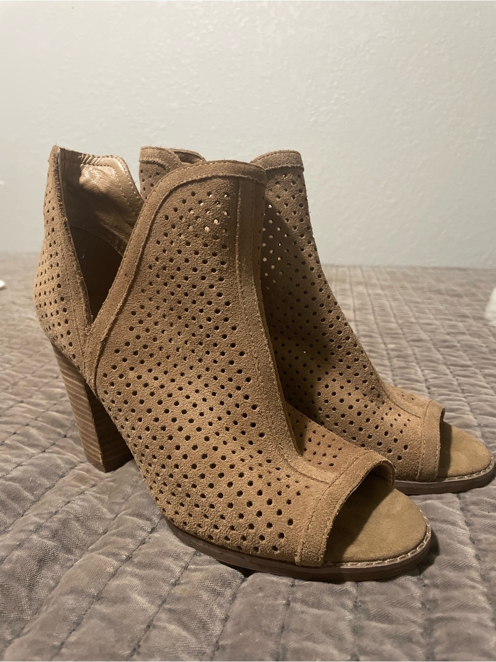 Lucky Brand Tan Perforated Suede Peep-Toe Booties Larise 8.5